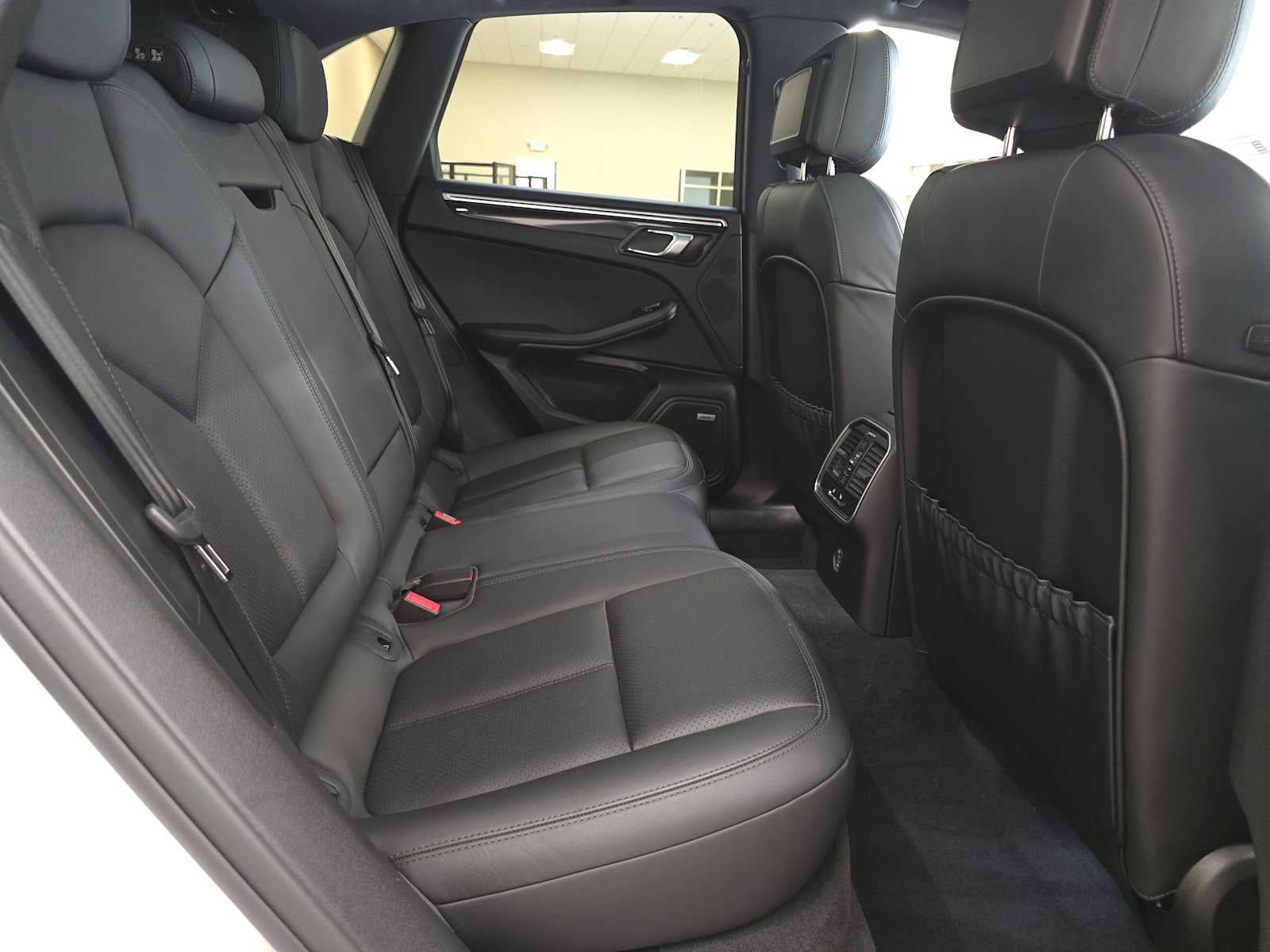 2019 Porsche Macan S