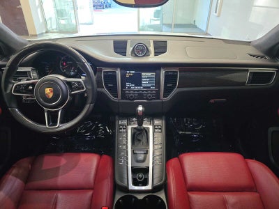 2015 Porsche Macan Turbo