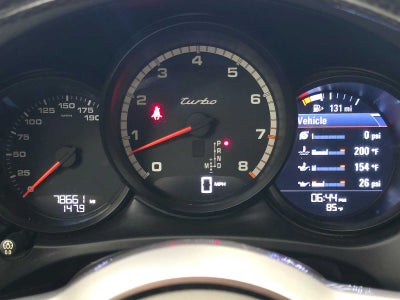 2015 Porsche Macan Turbo