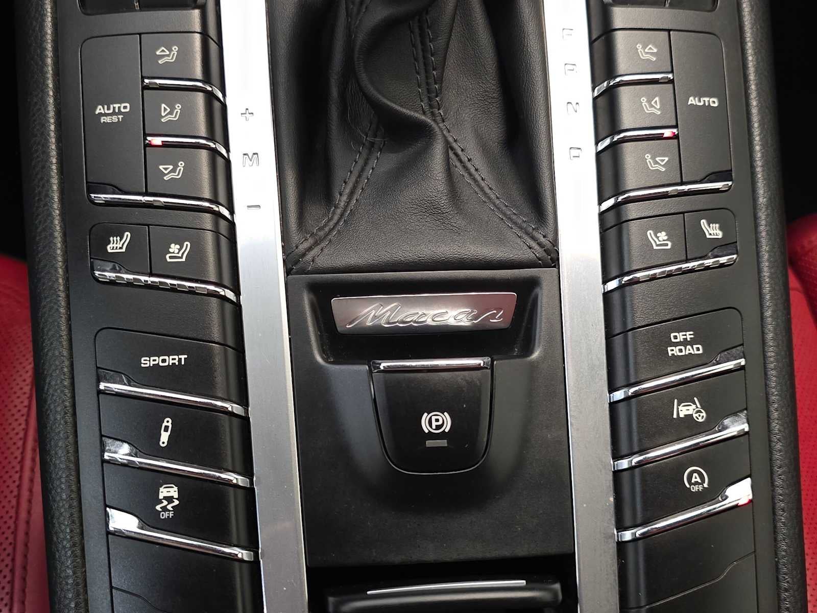 2015 Porsche Macan Turbo
