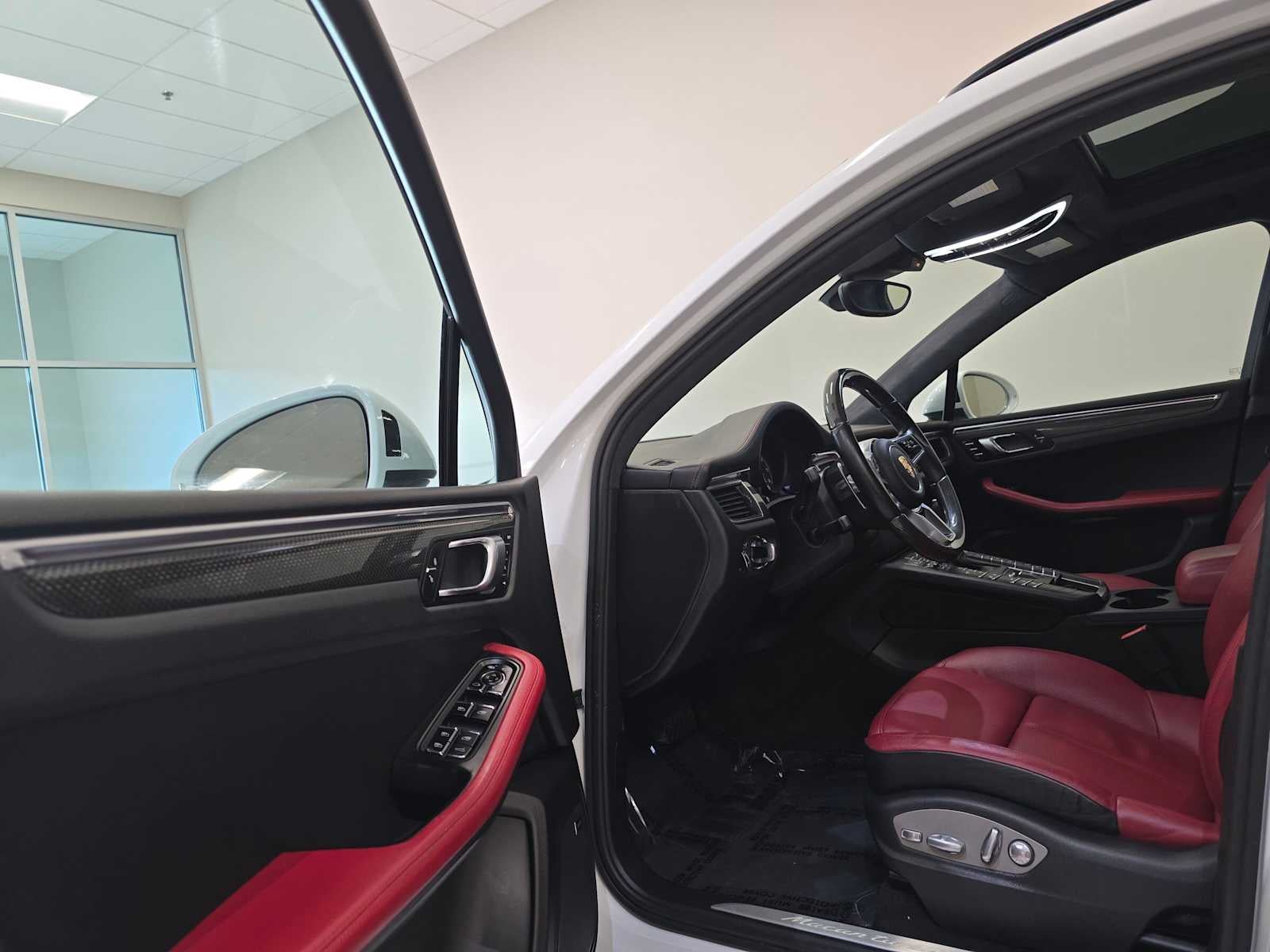 2015 Porsche Macan Turbo