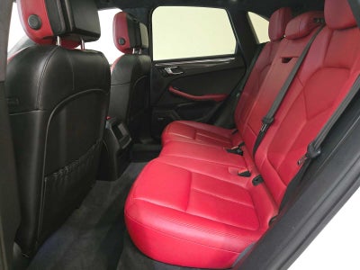 2015 Porsche Macan Turbo