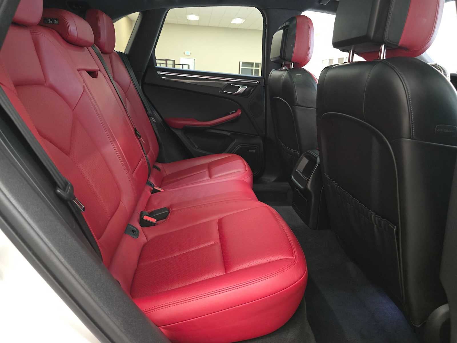 2015 Porsche Macan Turbo