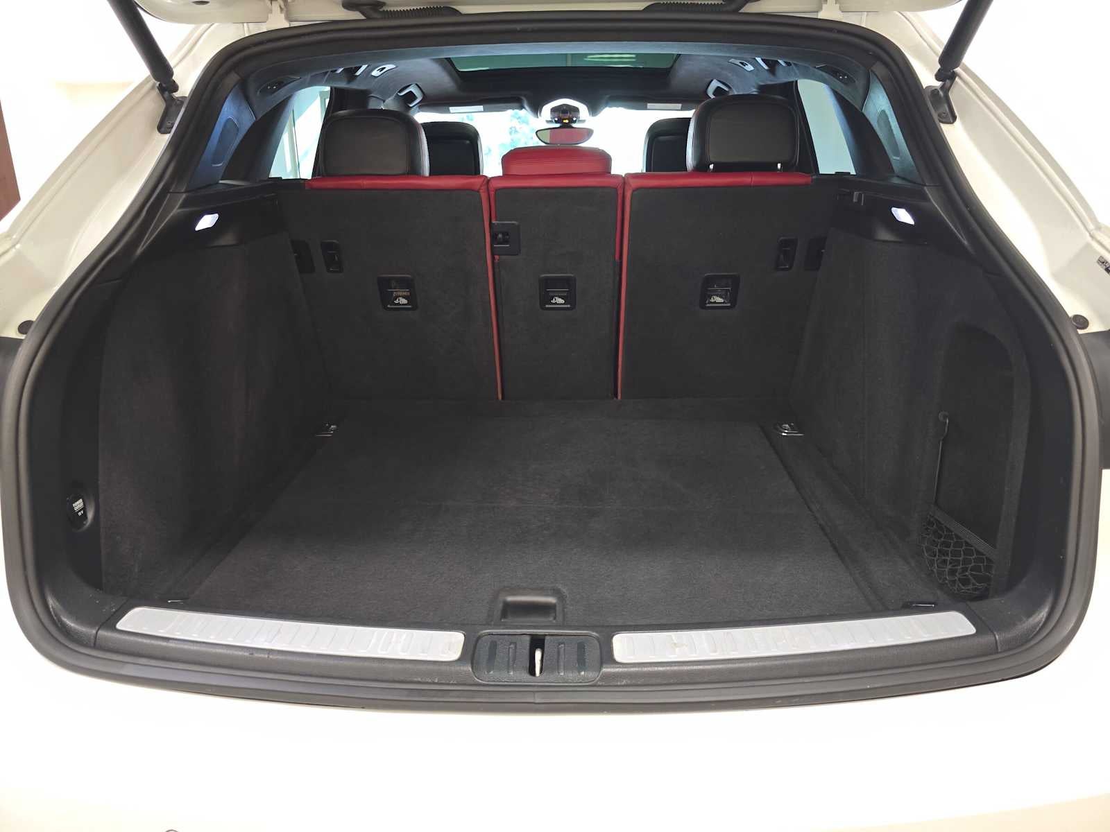 2015 Porsche Macan Turbo