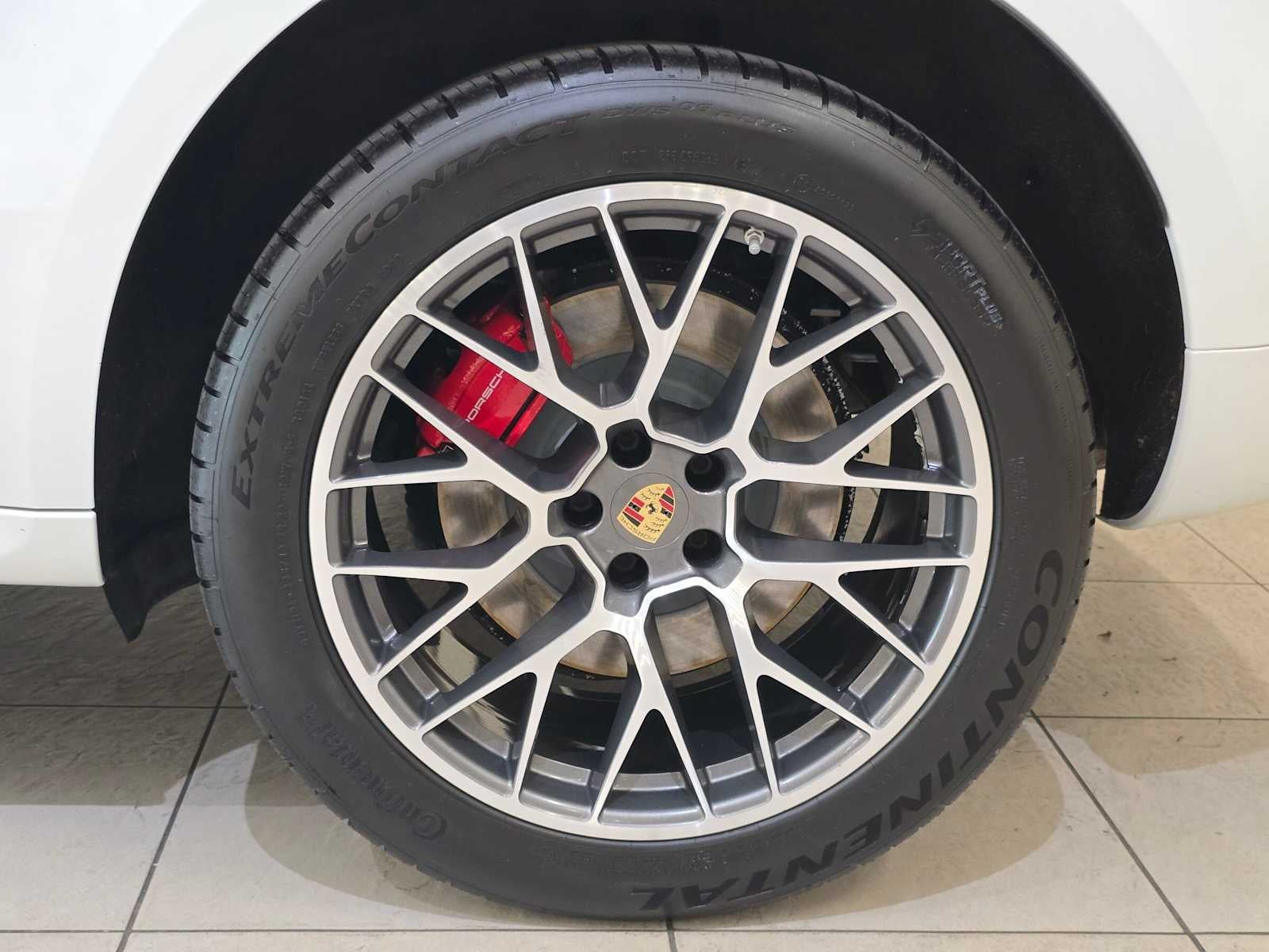 2015 Porsche Macan Turbo