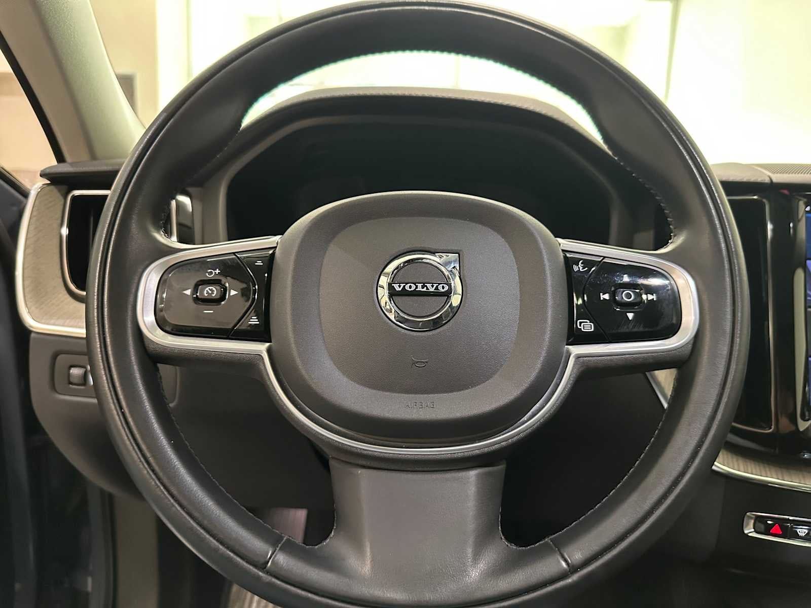 2022 Volvo XC60 Inscription