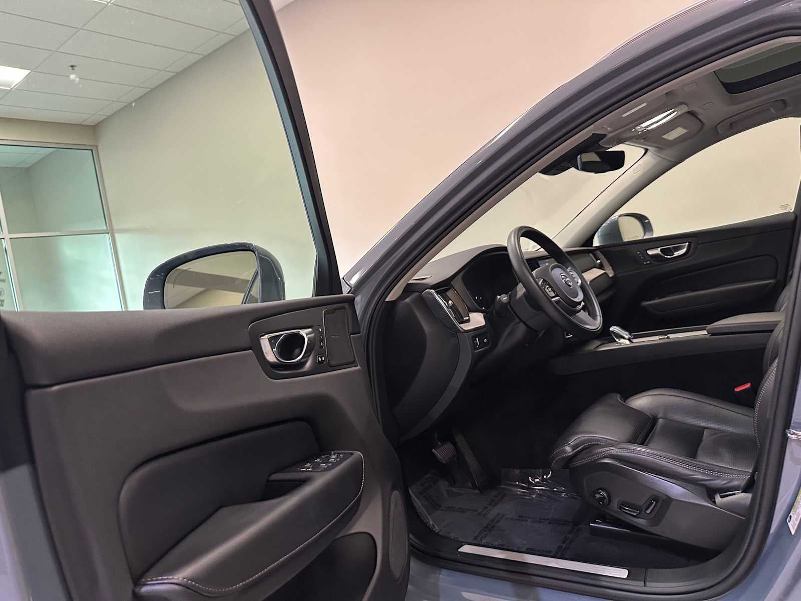 2022 Volvo XC60 Inscription