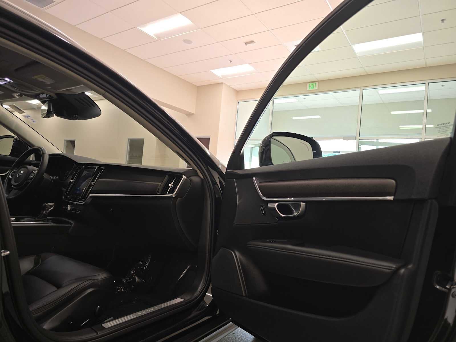 2019 Volvo V90 Cross Country T5 AWD