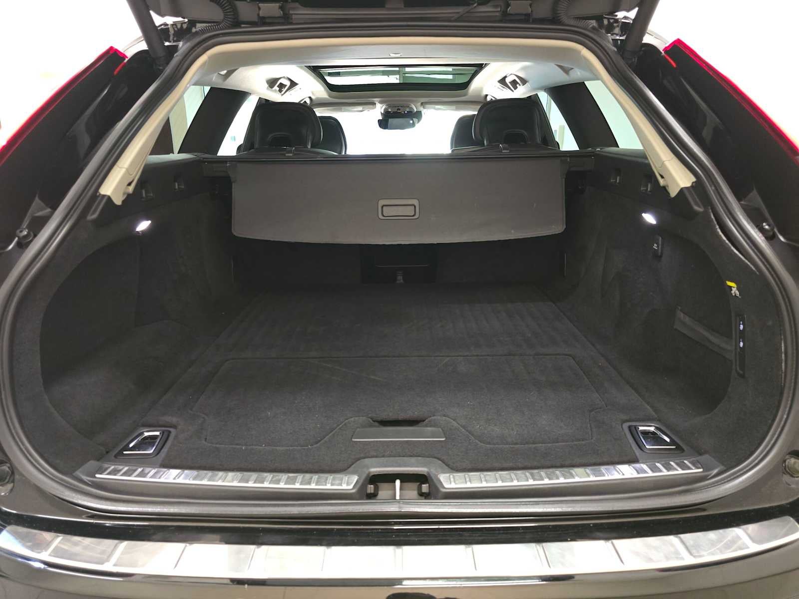 2019 Volvo V90 Cross Country T5 AWD