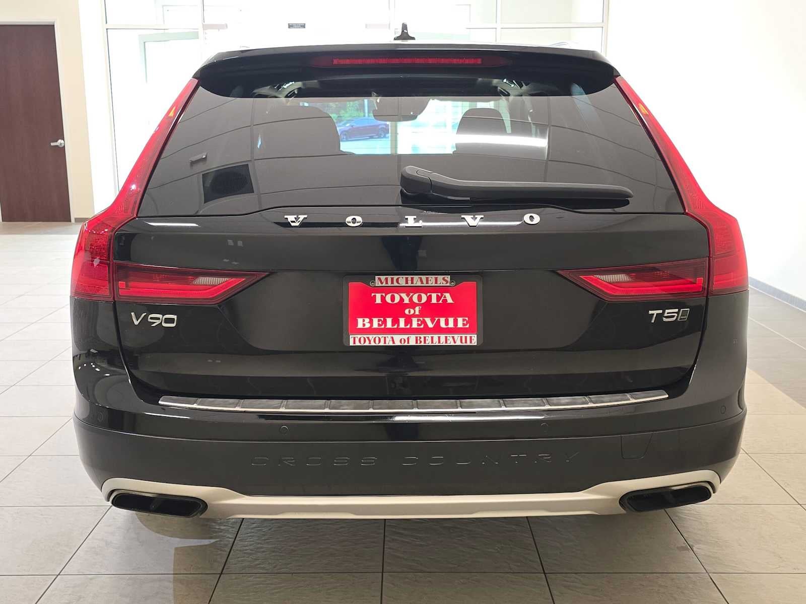 2019 Volvo V90 Cross Country T5 AWD