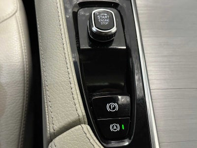 2022 Volvo XC90 Momentum
