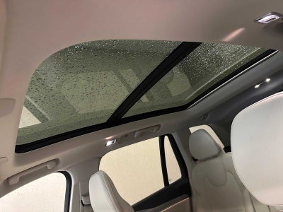 2022 Volvo XC90 Momentum