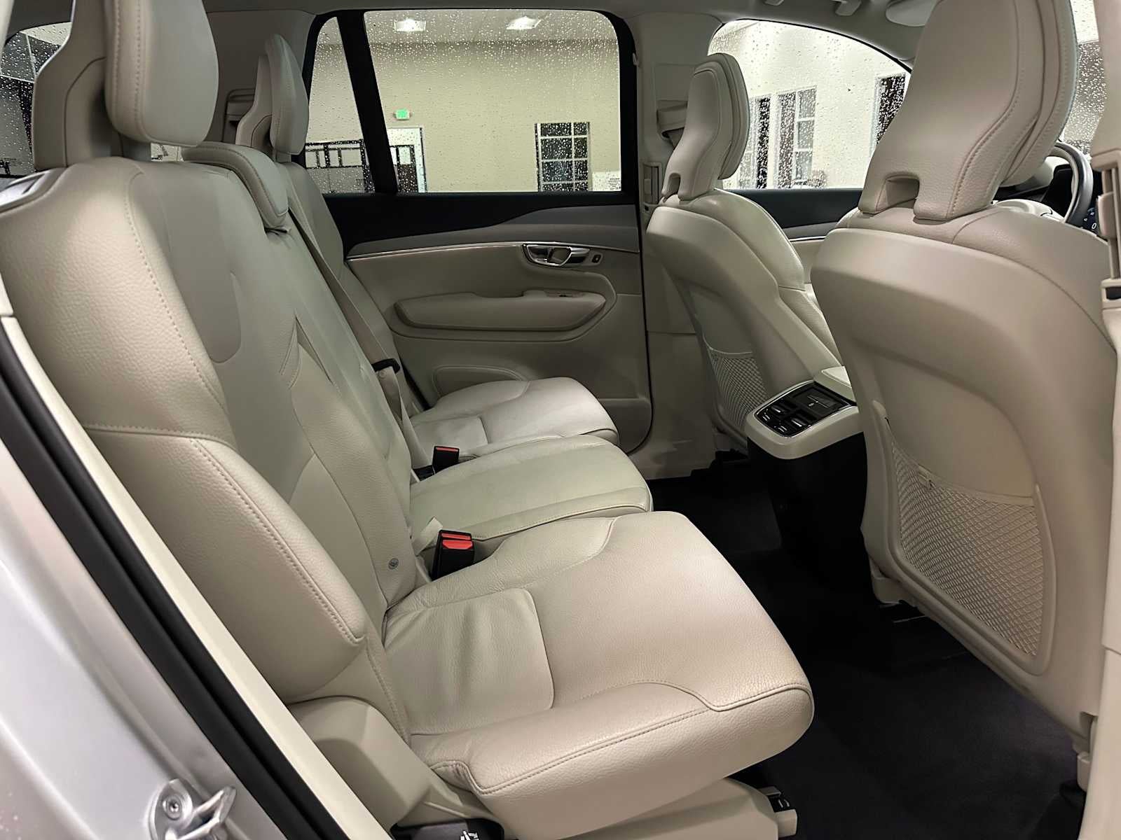 2022 Volvo XC90 Momentum