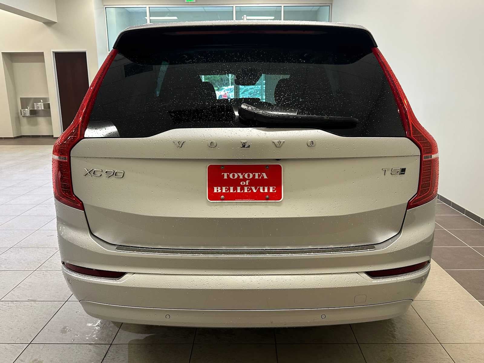 2022 Volvo XC90 Momentum