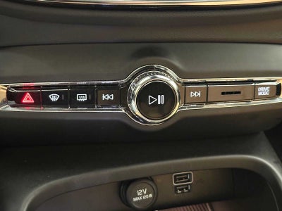 2020 Volvo XC40 Inscription
