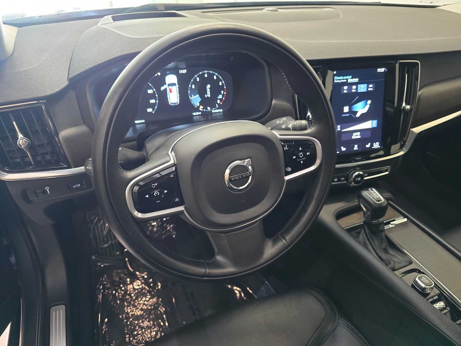 2020 Volvo V90 Cross Country T6 AWD