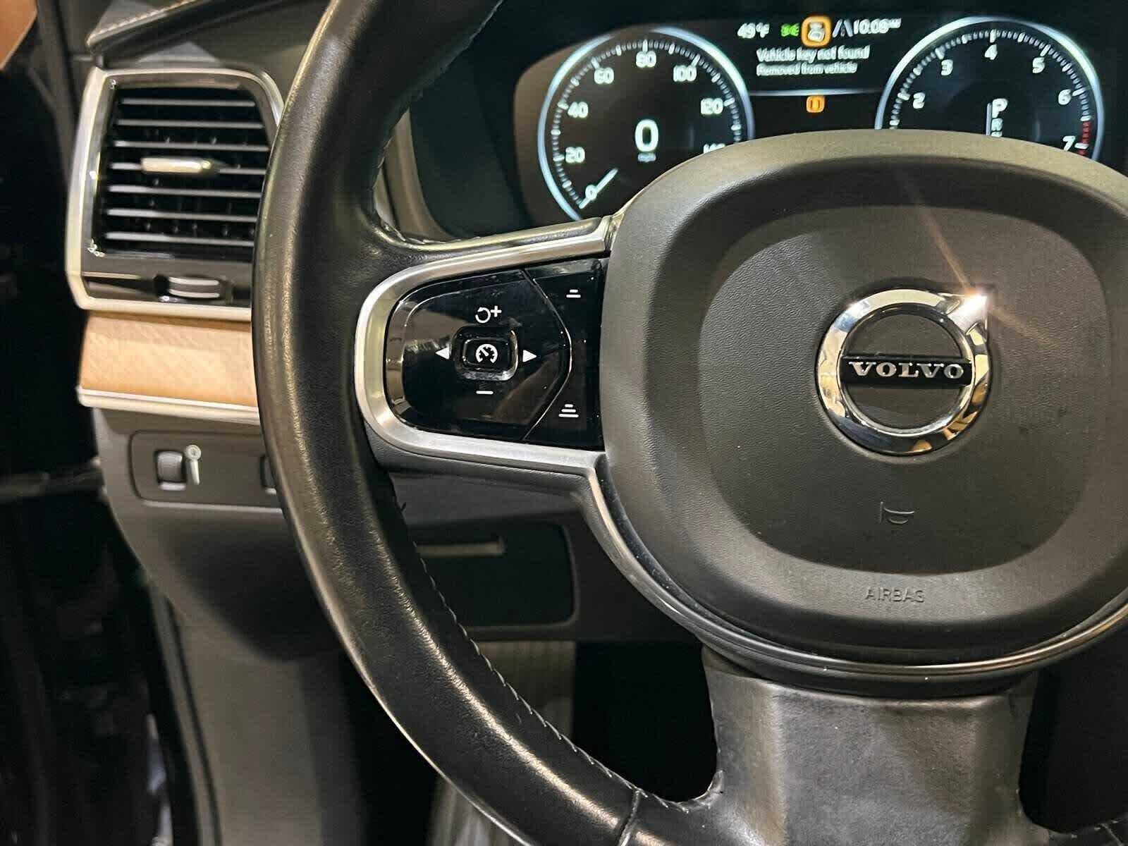 2017 Volvo XC90 Inscription