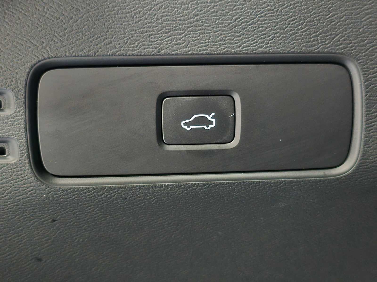 2023 Volvo XC40 Recharge Pure Electric Ultimate