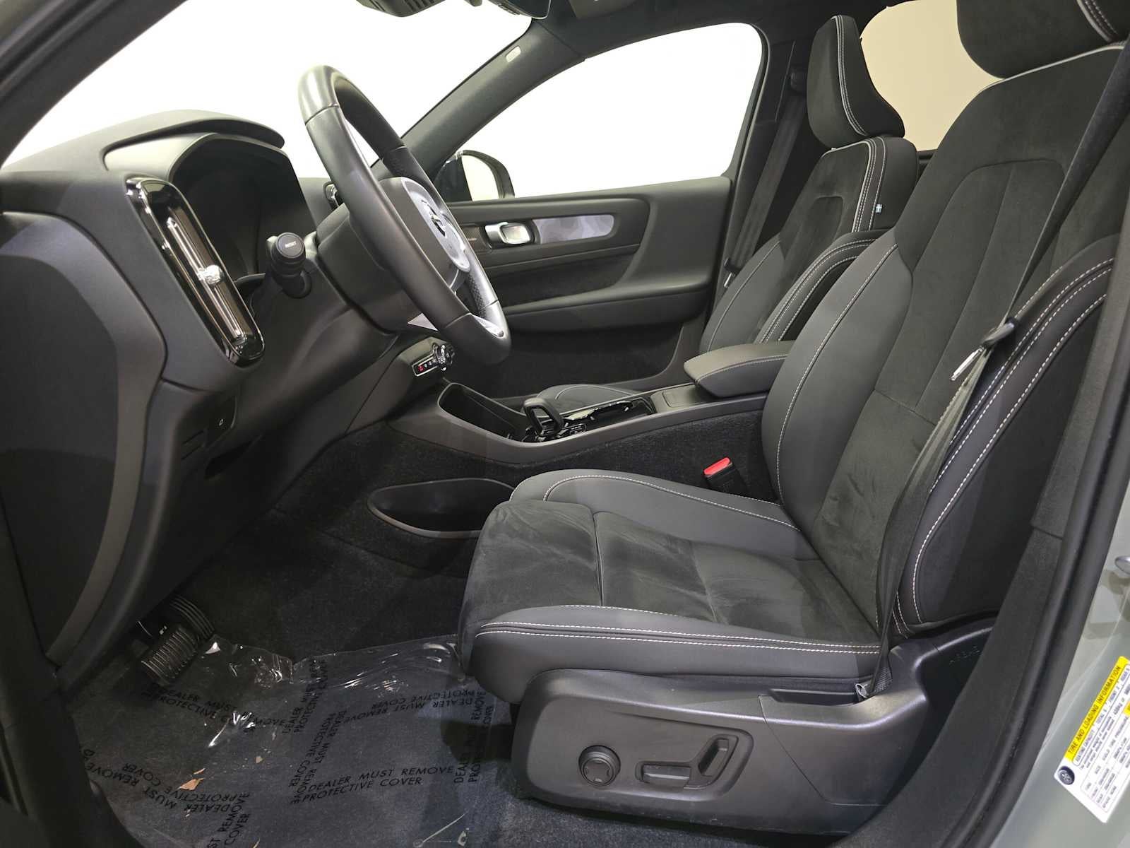 2023 Volvo XC40 Recharge Pure Electric Ultimate