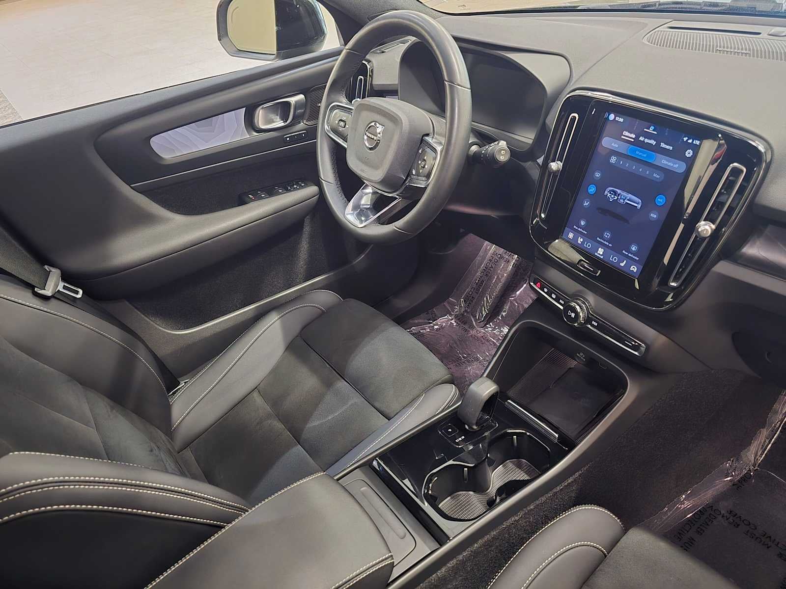 2023 Volvo XC40 Recharge Pure Electric Ultimate