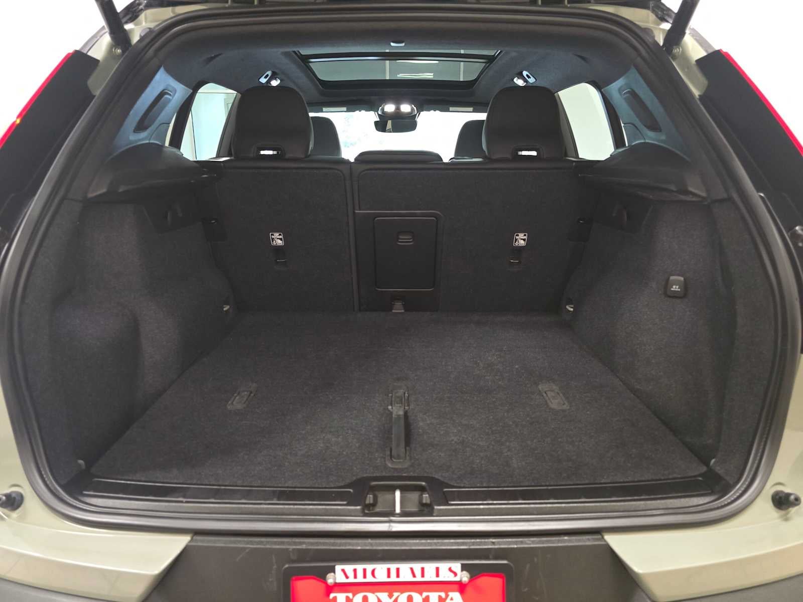 2023 Volvo XC40 Recharge Pure Electric Ultimate