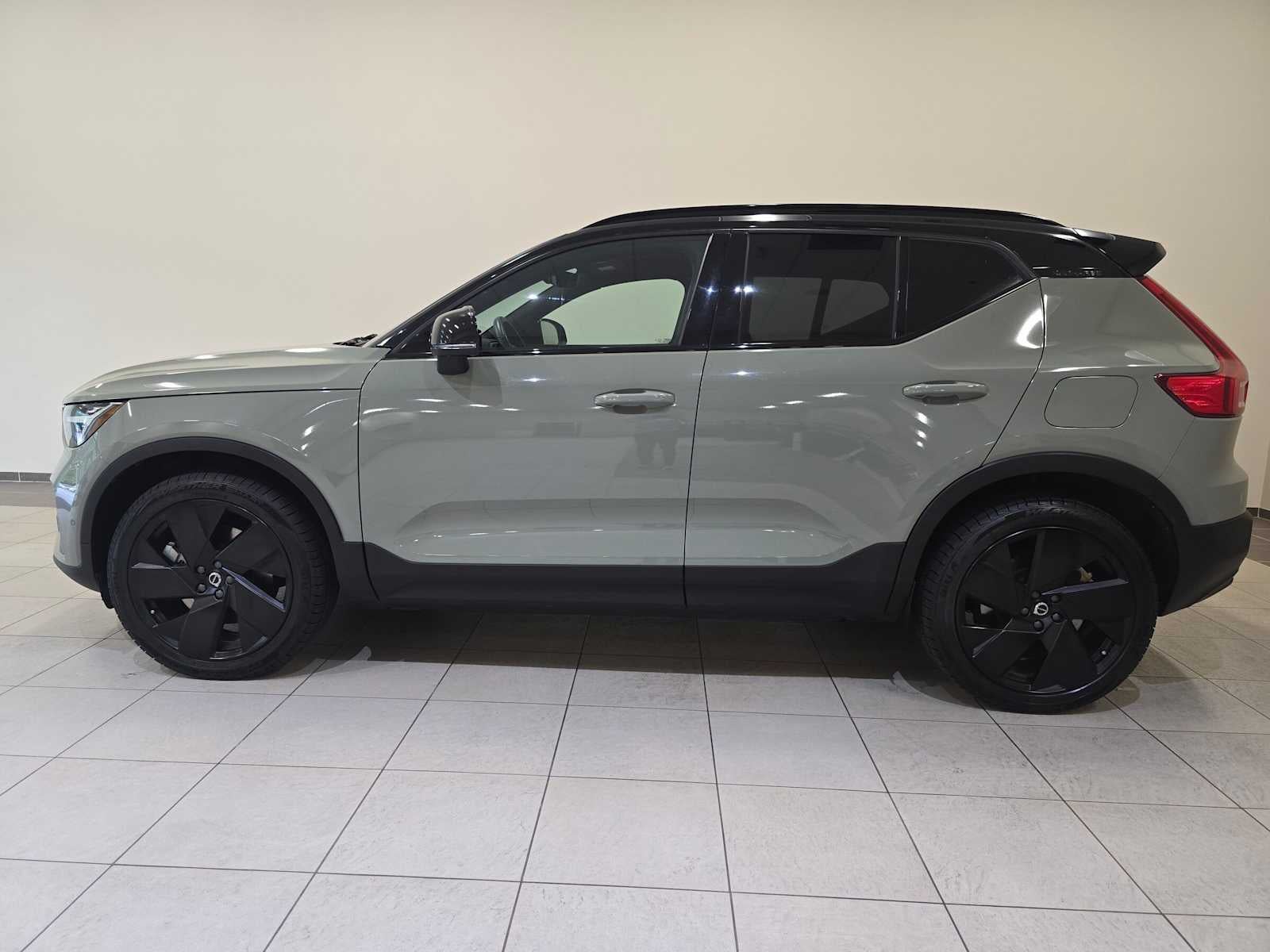 2023 Volvo XC40 Recharge Pure Electric Ultimate