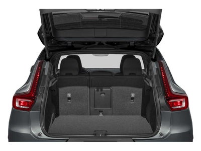 2024 Volvo XC40 Ultimate Bright Theme